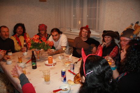 fasching_2010_veronika_068.JPG (35660 Byte)
