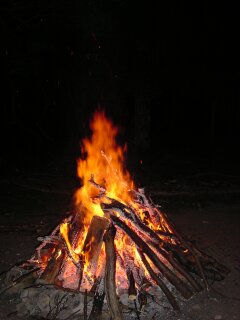 lagerfeuer.jpg (13210 Byte)
