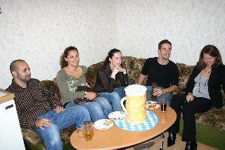 oktoberfest_06_75.jpg (22272 Byte)